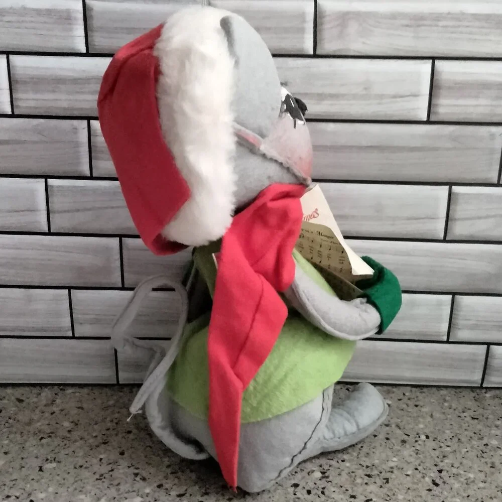Vintage 1965 Annalee Christmas Caroler Mouse